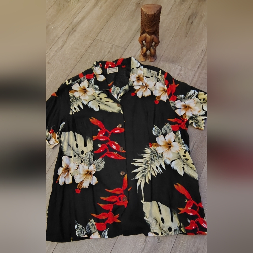 Hawaiian Shirt- By Aloha Hut Hawaii